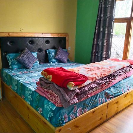 Noor Guest House Leh Buitenkant foto