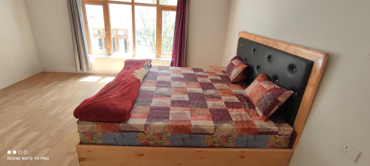 Noor Guest House Leh Buitenkant foto