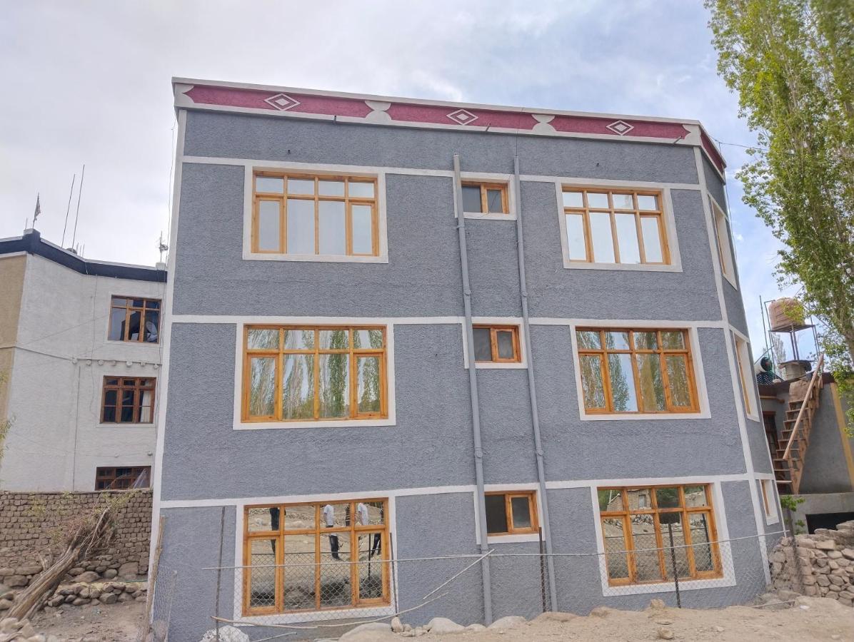 Noor Guest House Leh Buitenkant foto